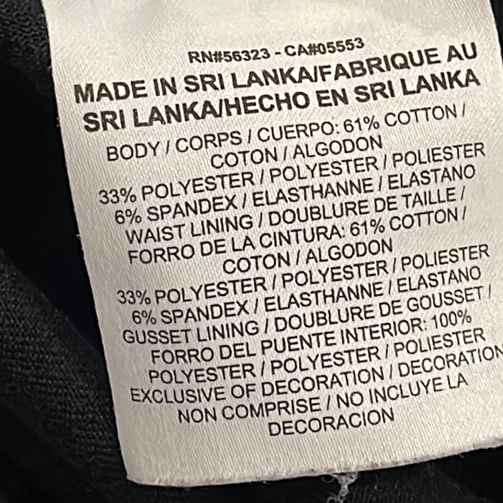 Nice Nike Capri pants L - Picture 4 of 4